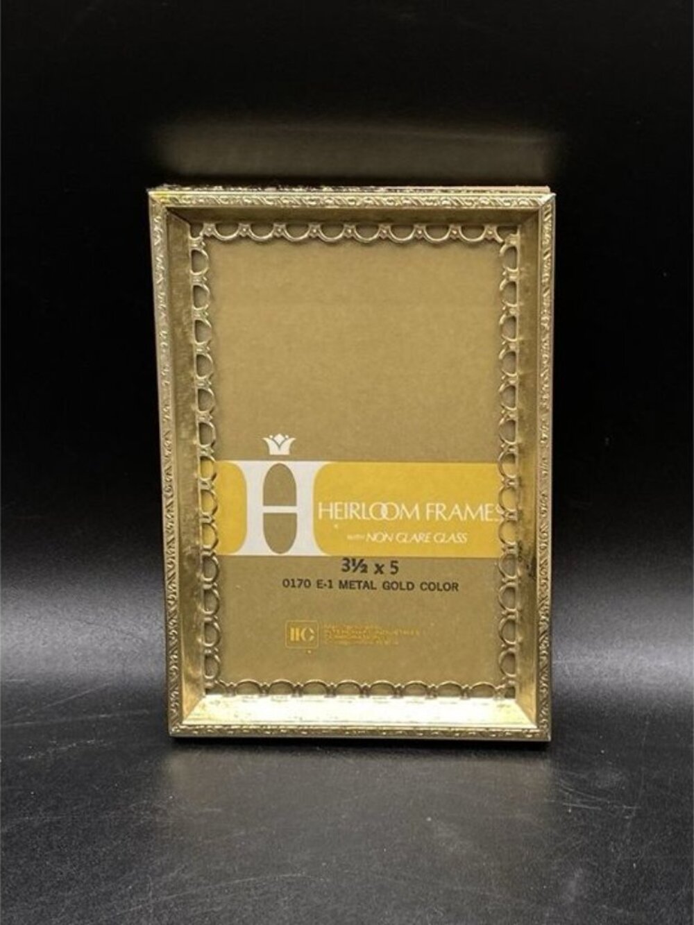 Heirloom Gold Metal Picture Frame 3.5x5 Scalloped Edge Hollywood Regency READ